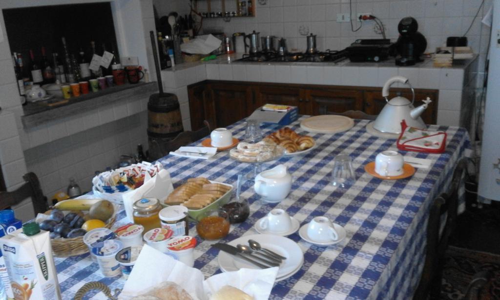 Casa Ramonda Guest House Neive Ngoại thất bức ảnh